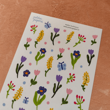 Carica l'immagine nel visualizzatore di Gallery, Pikku Paperi Tarra-arkki - Kedon kukkasia Paperinoita