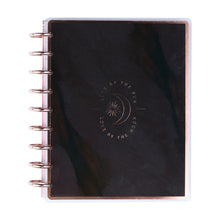 Lataa kuva Galleria-katseluun, The Happy Planner Classic Deluxe - Everyday Magic -  2025 12 kk Kalenteri
